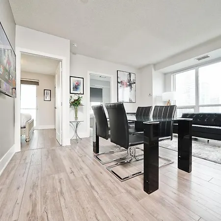 Grand Royal Condos - Cn Tower
